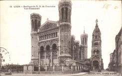 CPA Lyon Basilique de N D de Fourviere Vue d'ensemble 