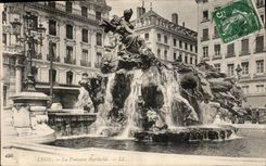 CPA Lyon La Fontaine Barholdi 