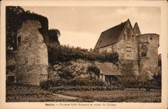 CPA Senlis Enceinte Gallo Romaine et ruines du Chateau 