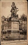 CPA Beauvais Statue de Jeanne Hachette 