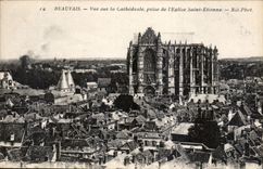 CPA Beauvais Vue sur la Cathedrale prise de l'Eglise Saint Etienne 