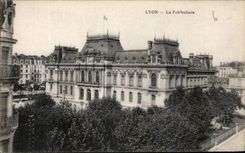 CPA Lyon La Prefecture 