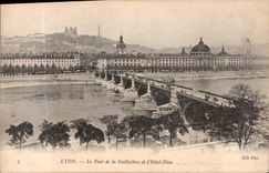 CPA Lyon Le Pont de la Guillotiere et l'Hotel Dieu 
