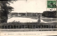 CPA Chantilly Le Chateau Vue prise du Saut du Loup 