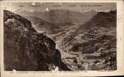 CPA Lourdes La Vallee de Arguilles et les Pyrenees 