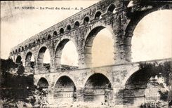 CPA Nimes Le Pont du Gard 