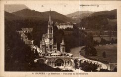 CPA Lourdes La Basilique Vue prise du Chateau fort 