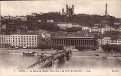 CPA Lyon Le Palais de Justice Fourviere et la Tour de Fourviere 