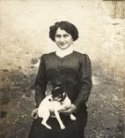 CARTE PHOTO Femme Chien