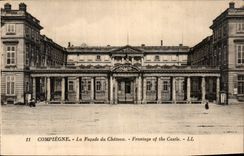 CPA Compiegne La Facade de Chateau 