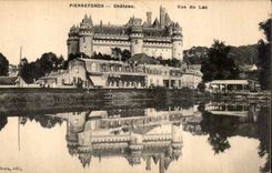 CPA Pierrefonds Chateau Vue du lac 