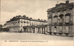 CPA Compiegne Perspective de la Facade du Chateau 
