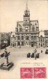 CPA Compiegne L'Hotel de Ville et la Place 