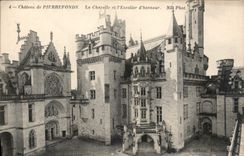 CPA Chateau de Pierrefonds La Chapelle et l'Escalier d'honneur 
