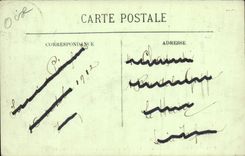 CPA Pierrefonds Le Chateau L'Escalier d'Honneur le Donjon et la Chapelle 