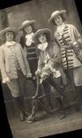 CARTE PHOTO Femmes Mousquetaires Chatellerault Theatre