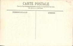 CPA Pierrefonds Le Chateau L'Escalier d'Honneur le Donjon et la Chapelle 