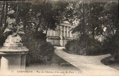 CPA Compiegne vue du Chateau d'un coin du Parc 