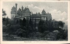 CPA Pierrefonds le Chateau cote sud est 