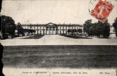 CPA Palais de Compiegne facade principale cote du Parc 