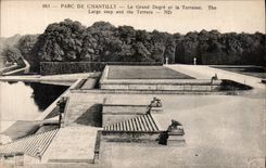 CPA Parc de Chantilly le grand degre et la Terrasse 