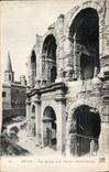 CPA Arles les Arenes et le Clocher Saint Charles 