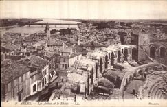 CPA Arles les Arenes et le Rhone 