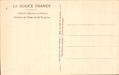 CPA Arles Bouches du Rhone Interieur du Cloitre de St Trophime
