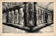 CPA Arles Cloitres St Trophime les Galeries XII siecle 