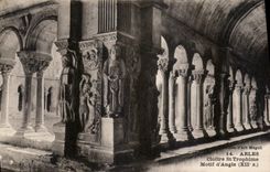 CPA Arles Cloitres St Trophime Motif d'Angle XII S 