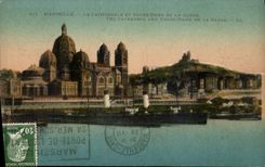 CPA Marseille la Cathedrale et Notre Dame de la Garde 
