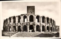 CPA Arles Amphitheatre Romain vue exterieure 