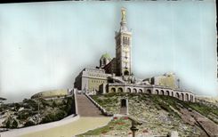 CPA Marseille B du R la Basilique Notre Dame de la Garde 