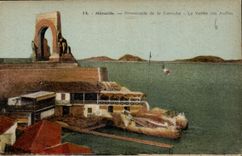 CPA Marseille Promenade de la Corniche la Vallee des Auffes 