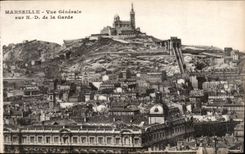 CPA Marseille Vue generale sur N d de la Garde 