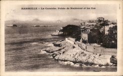 CPA Marseille la Corniche Pointe de maldorme et les Iles 