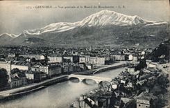 CPA Grenoble vue generale et le Massif du Moucherotte 
