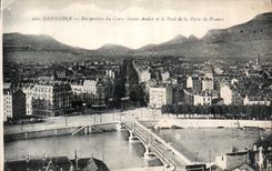 CPA Grenoble Perspective du Cours Saint Andre et le Pont de la Porte de France 