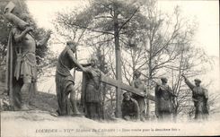 CPA Lourdes VII Station du Calvaire Jesus tombe pour la Jeuxieme fois 