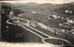 CPA Lourdes la Basilique et l'Esplanade 