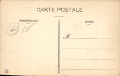 CPA Bagneres du Bigorre Monument Souries et la Promenade des Thermes 