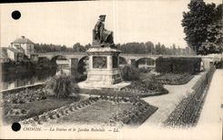 CPA Chinon la Statue et le Jardin Rabelais 