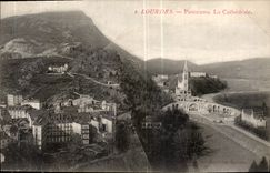 CPA Lourdes Panorama la Cathedrale 