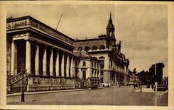 CPA Tours I et L le Palais et l'Hotel de Ville 