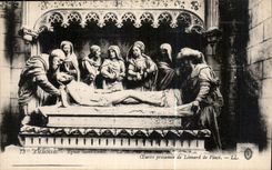 CPA Amboise Eglise Saint Denis Tombeau Oeuvre presumee de Leonard de Vinci 