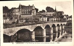 CPA Amboise le Pont sur la Loire et le Chateau Nord 