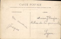 CPA Vienne temple d'Auguste et de livie 