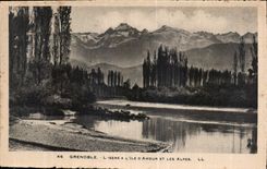 CPA Grenoble L'Isere a L'Ile d'Amour et les Alpes 