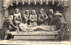 CPA Amboise Eglise Saint Denis La Mise au Tombeau Oeuvre presumee de Leonard de Vinci 