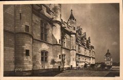 CPA La Douce France Chateaux de la Loire Chateau de Loches Facade Orientale 